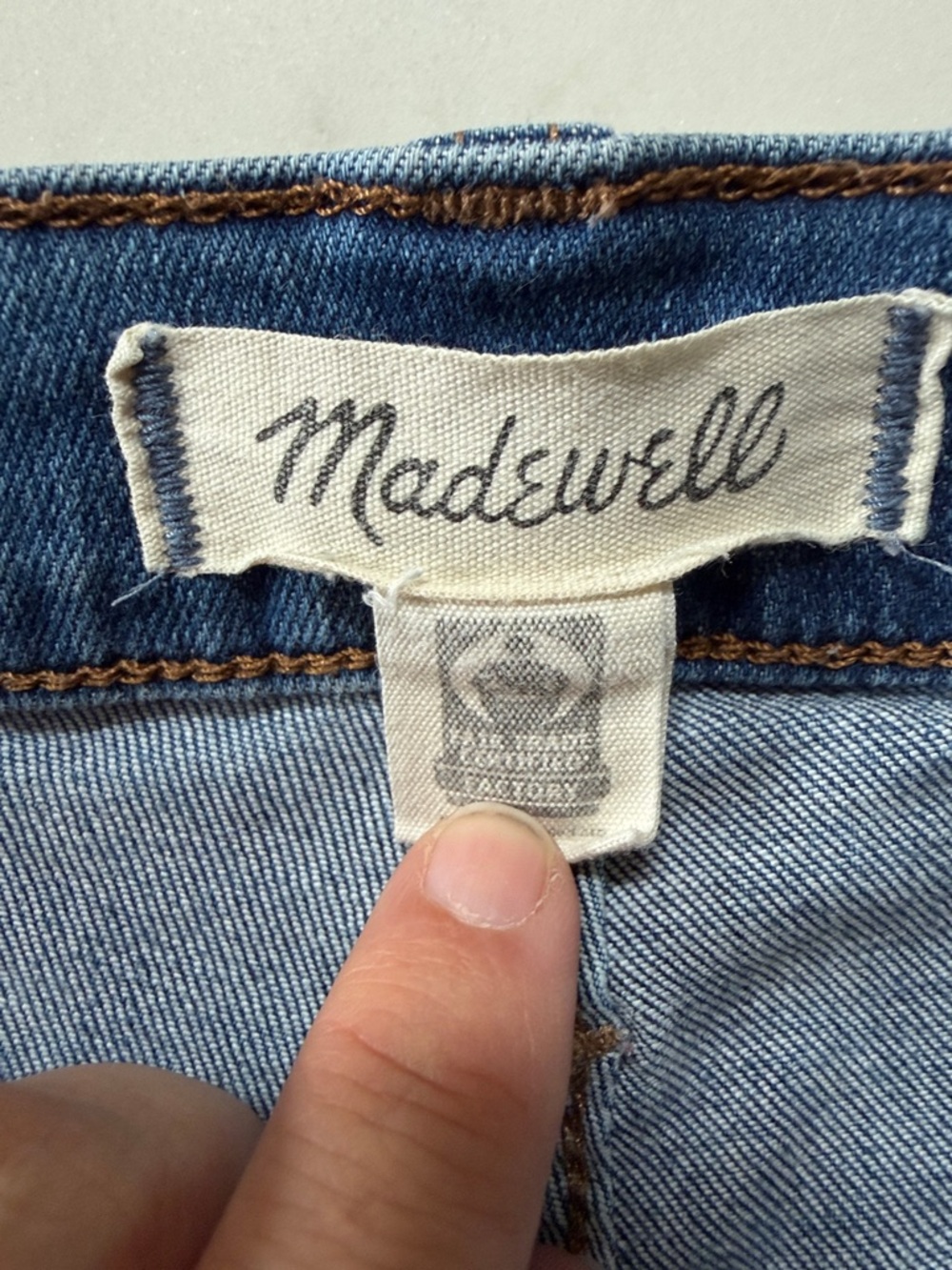 Madewell Women's Mid Blue Denim Bermuda Shorts - Picture 2 of 5